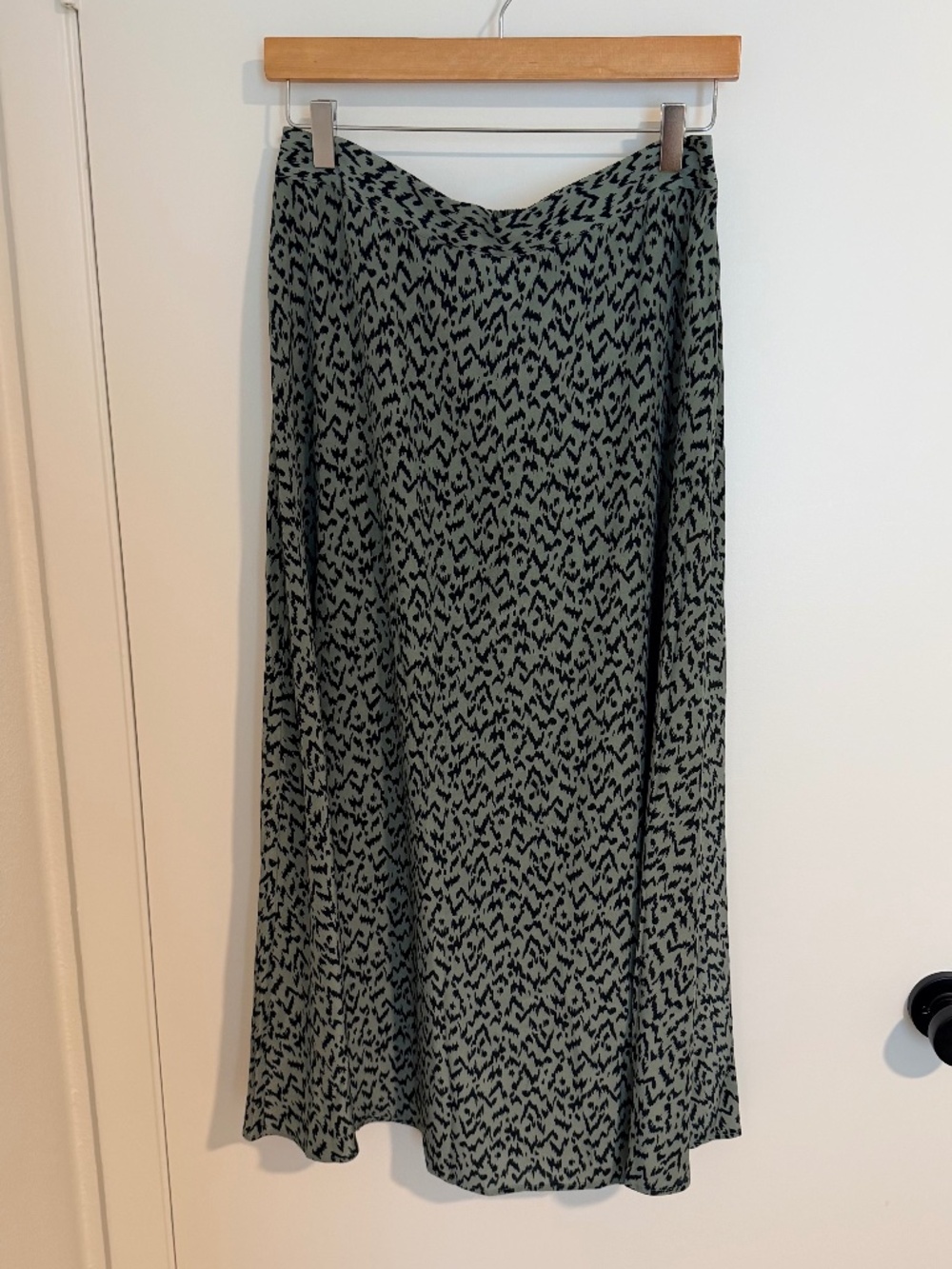 Amour Vert green silk skirt